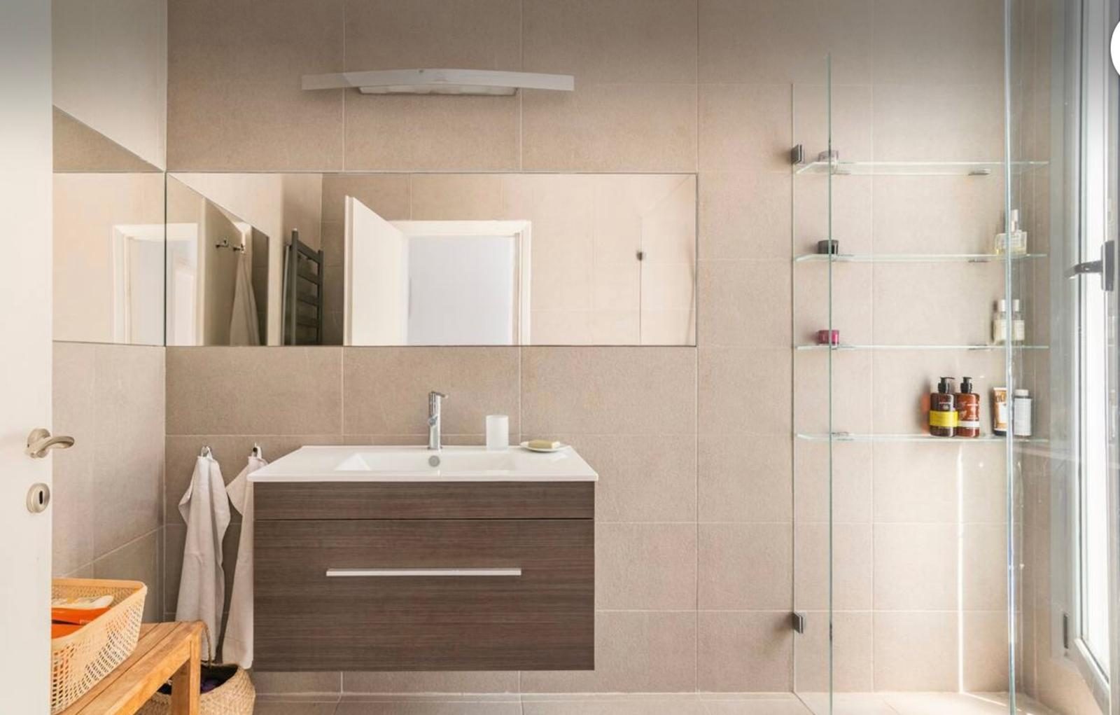 Villa bathroom